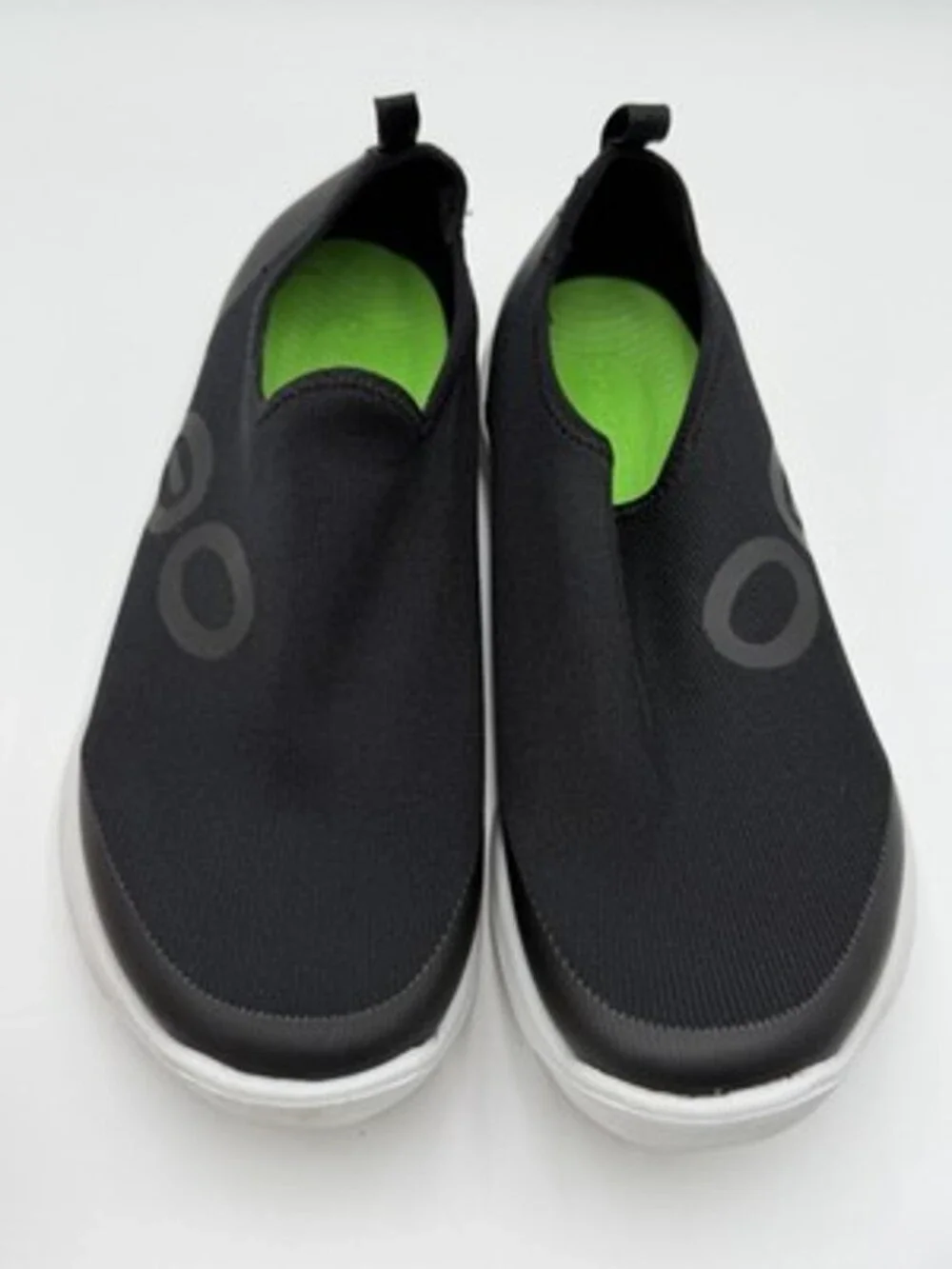 OOFOS Black Slip-On Knit Sneakers with White Sole